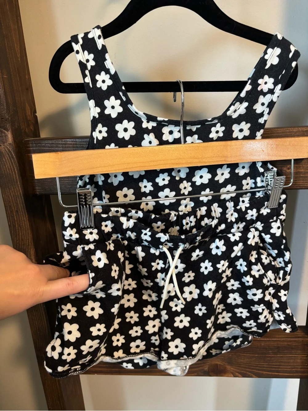 Black & White Floral Tank and Short Set - Size 10/12 years